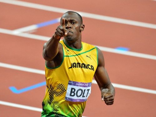 Hướng đến giải điền kinh vô địch thế giới: Usain Bolt ngủ sớm, bớt… ăn gà rán