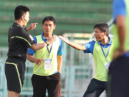 HLV Võ Đình Tân: “Chúng tôi muốn chơi để cùng đóng góp”