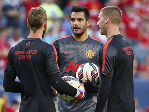 Man Utd có nguy cơ khủng hoảng thủ môn: Đi 3, còn 1?