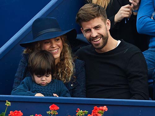 Pique: Được Shakira, mất hình ảnh đẹp