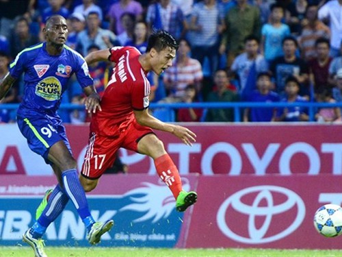 Than Quảng Ninh 3-0 HAGL: Gà không lối thoát