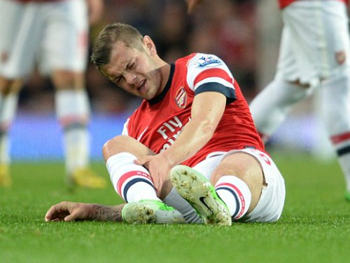 Wilshere dính chấn thương nặng