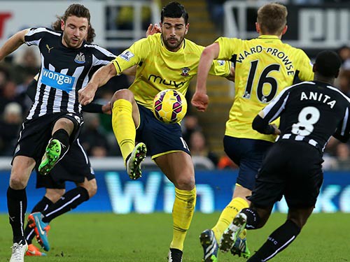 Newcastle – Southampton: Đừng đợi “mưa gôn”