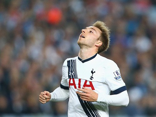 Tình huống Eriksen lốp bóng bất thành khi đối mặt với Romero