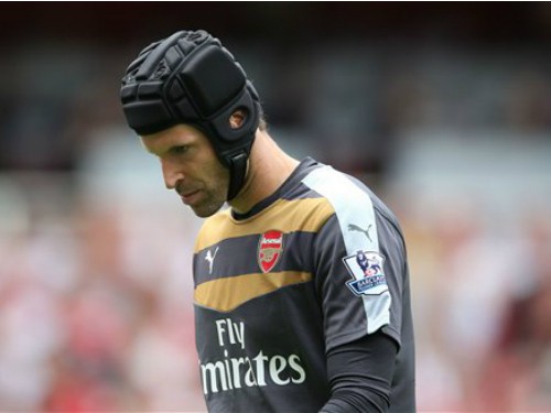 Arsene Wenger: “Cech không phải tội đồ”
