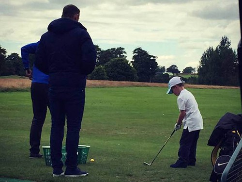 Con trai Rooney sẽ trở thành Rory McIlroy?