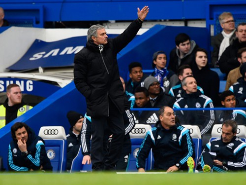 Arsene Wenger: “Chelsea đang mất đoàn kết”