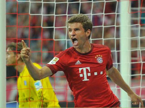 Bayern Munich 5-0 Hamburger: Dinosaurier chết yểu trong hang hùm