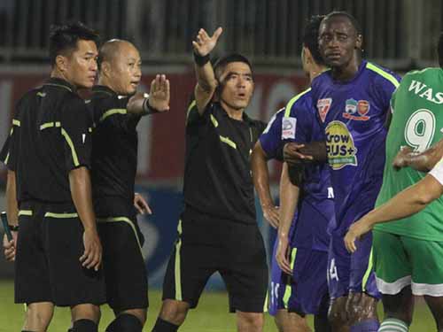 Trưởng ban Trọng tài Nguyễn Văn Mùi: “HA.GL cứ kêu, trọng tài đúng luật mà làm”