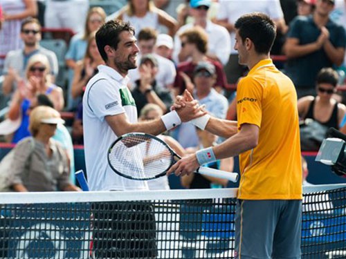 Novak Djokovic 2-0 Jeremy Chardy