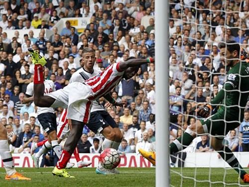 Tottenham 2-2 Stoke City: Đánh rơi 3 điểm
