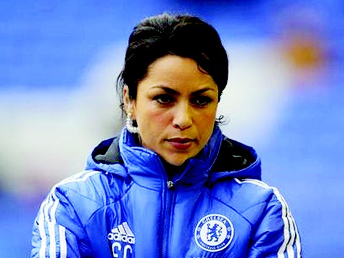 Anh nào “thậm thụt” với Eva Carneiro?