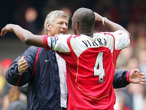 Arsene Wenger: Đã một lần cho Van Gaal… đo ván