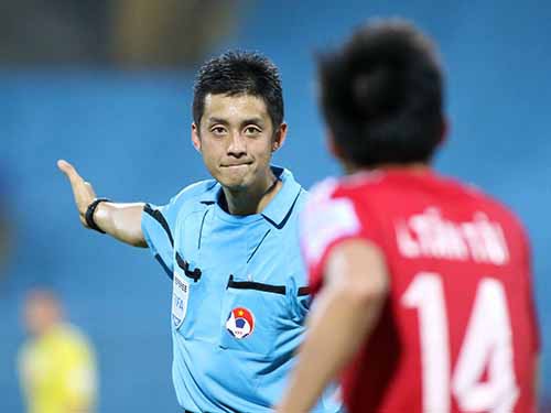 Bầu Hiển: “Trọng tài Nhật bắt thua cả hạng Nhất”