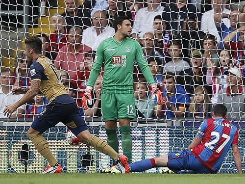 Crystal Palace 1–2 Arsenal: Delaney “cứu” Wenger