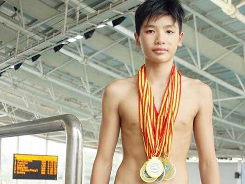 Kết thúc vụ tài năng trẻ bơi TP.HCM kêu cứu: Kim Sơn được “giải thoát”