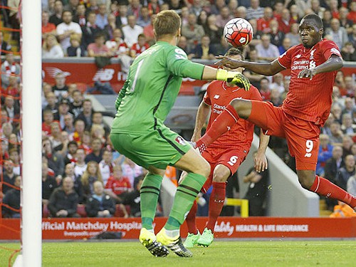 Christian Benteke: “Tay trộm” cừ khôi