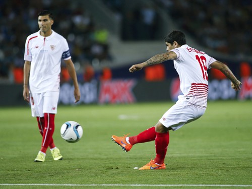 Banega (Sevilla): Hãy để trái tim lên tiếng