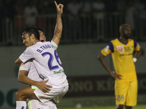 HA.GL 3-1 SLNA: Có vòng tay dang rộng?