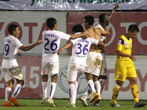 SLNA, HA.GL: Thắng mà thua, thua mà thắng