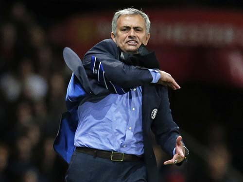 Mourinho xuất phát tệ nhất trong sự nghiệp