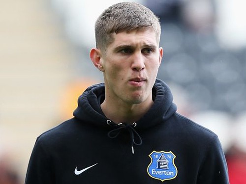 John Stones phải bỏ nhà vì bị dọa giết