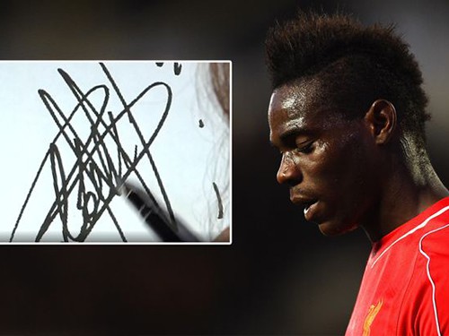 Balotelli phức tạp như… chữ ký
