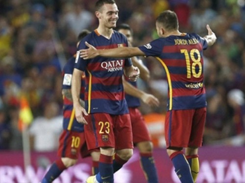 Barcelona 1-0 Malaga: Vermaelen lên tiếng, Barca thắng vất trên sân nhà