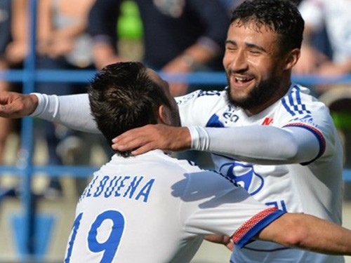 Caen 0-4 Lyon: Sư tử gầm vang