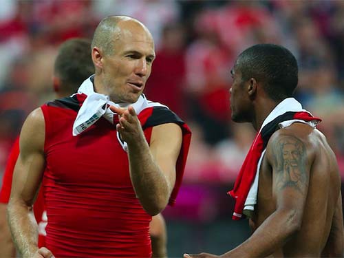Arjen Robben: “Diễn trò phải vào rạp xiếc”