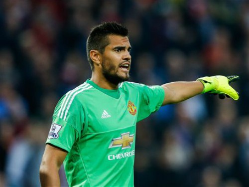Sergio Romero: “Đừng ai mơ lấy được chỗ của tôi”