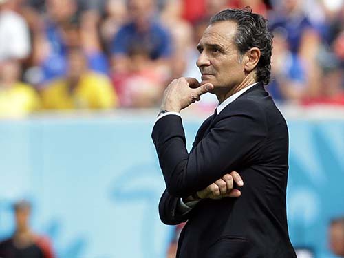Cesare Prandelli: Azzurri không có tương lai!