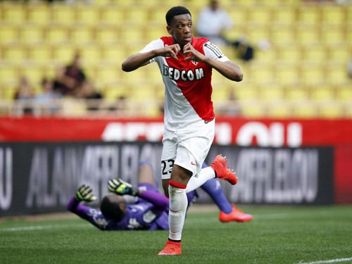 Anthony Martial: “Chơi đâu chả được”