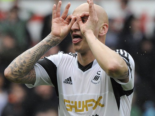 Jonjo Shelvey: “Chê Anh là bố đánh chết!”