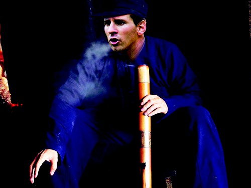 Messi và cái thú hút thuốc lào Tiên Lãng