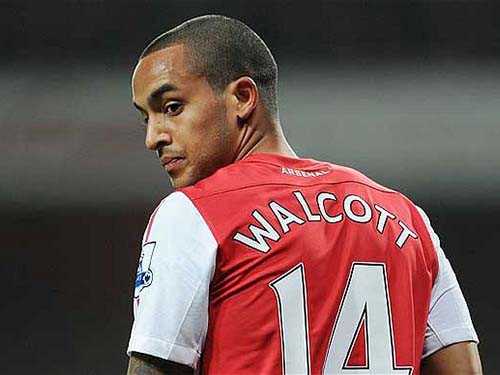 Theo Walcott đủ sức dẫn dắt dàn công Anh