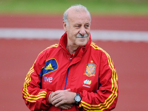 Tây Ban Nha níu kéo Del Bosque: Thiếu người tài, hay mưu đồ quyền lực?