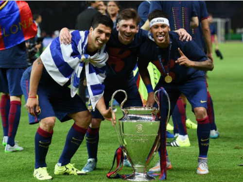 Barca là CLB của năm