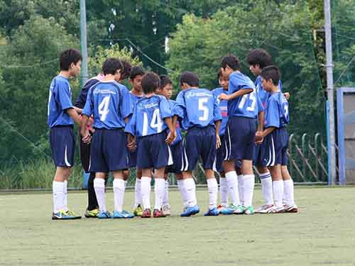 ĐT U.13 bóng đá học đường Yamaha 2015 du đấu tại Nhật Bản: Học hỏi… đội thua