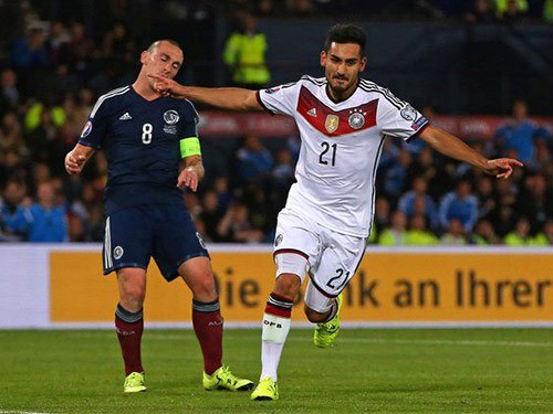 Scotland 2-3 Đức: Muller lập cú đúp, Đức giành vé tới Pháp