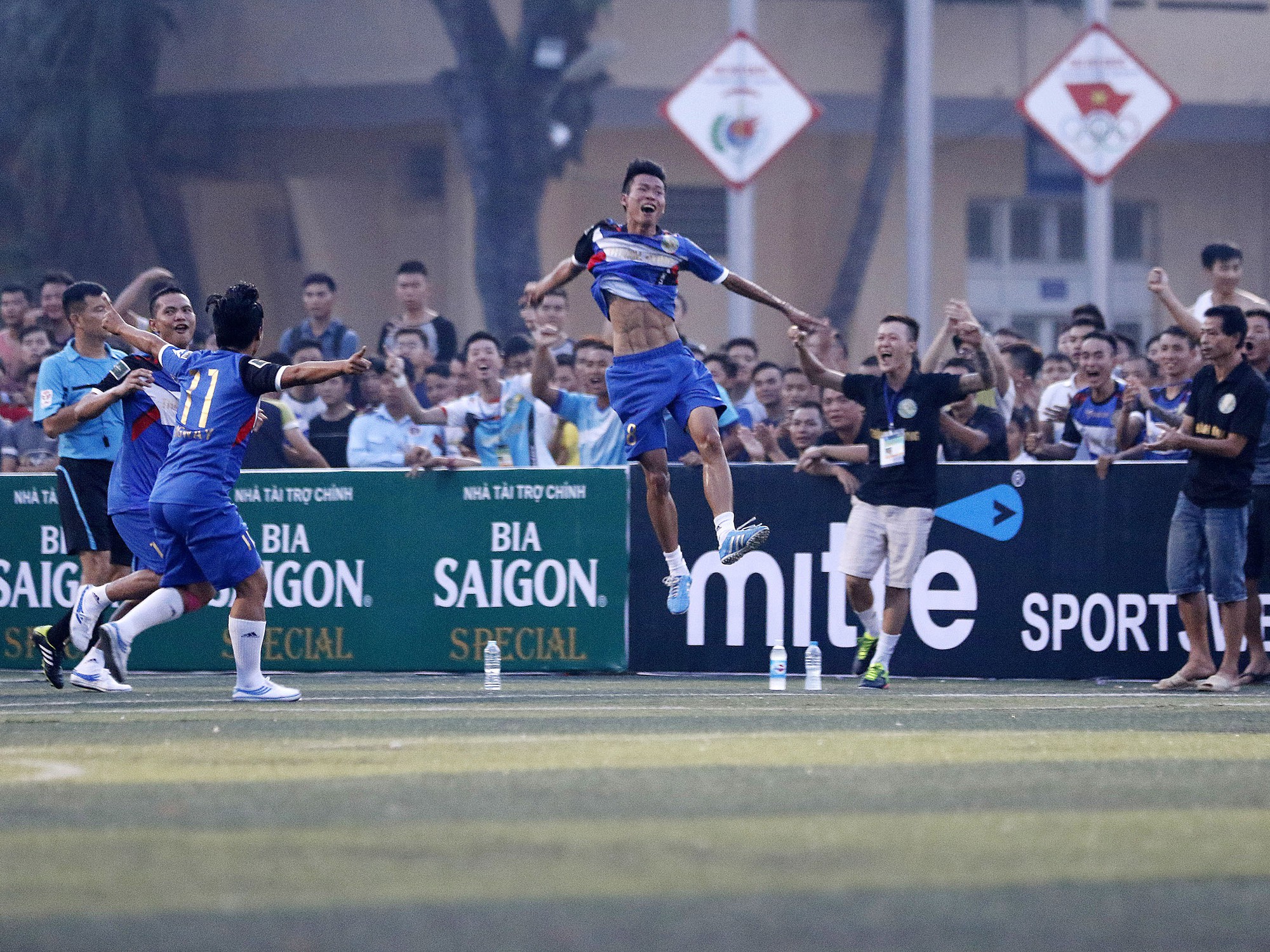 Khai mạc HPL-S3: “Phủi” chuyên nghiệp