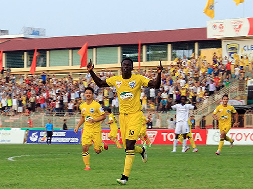 FLC.Thanh Hóa vung tiền lấy Bạc