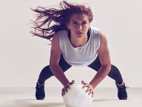 10 VĐV quyến rũ nhất thế giới 2015: Alex Morgan