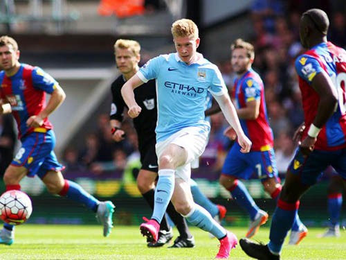Man City: De Bruyne bị “gõ”