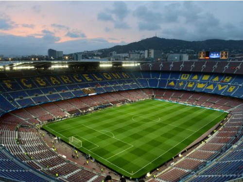 Barca “bán” tên sân giá 200 triệu euro