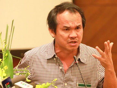 Café 24h: Khi bầu Đức nhấn nút… dislike