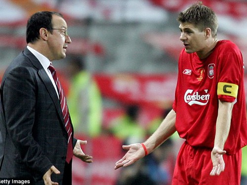 My Story của Steven Gerrard (Phần 1): “Tôi và Benitez như lửa với nước”