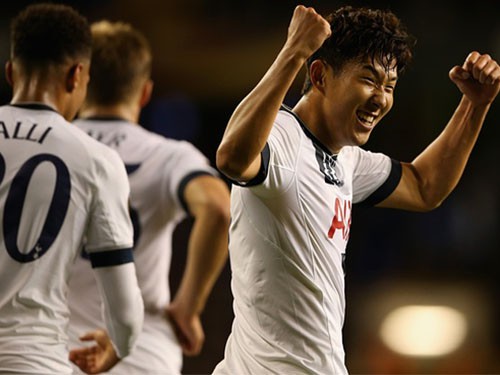 Tottenham 3-1 Qarabag FK: Tân binh tỏa sáng, gà trống ẵm ngôi đầu