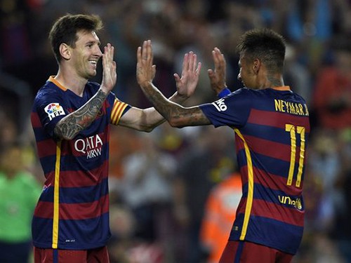 Barcelona 4-1 Levante: Messi lập cú đúp, Barca đòi lại ngôi đầu
