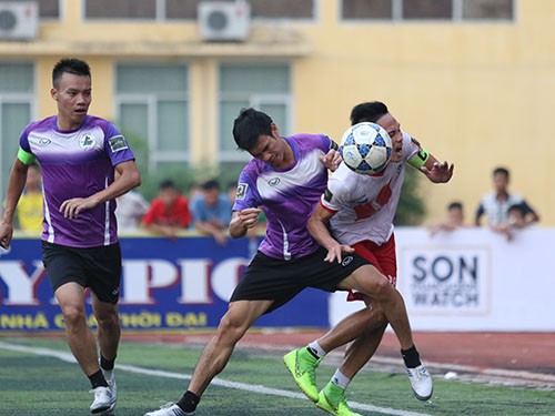 Hanel 2-2 Du Lịch: Bất phân thắng bại